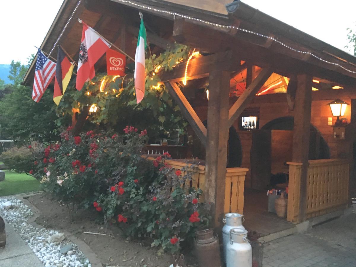 B&B Pension Karlsdorfer Hof Seeboden Exterior foto